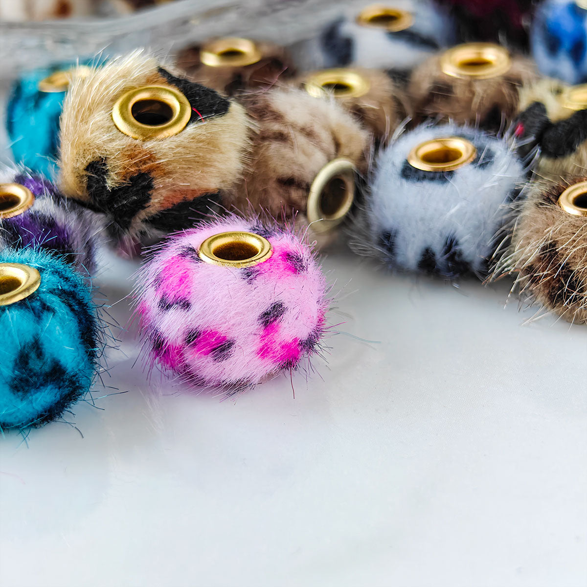 AA032 30pc/ pack 15mm Leopard Plush Covered Beads For DIY Keychain, Bracelet, Pen Decor,Phonechains,Keychain,