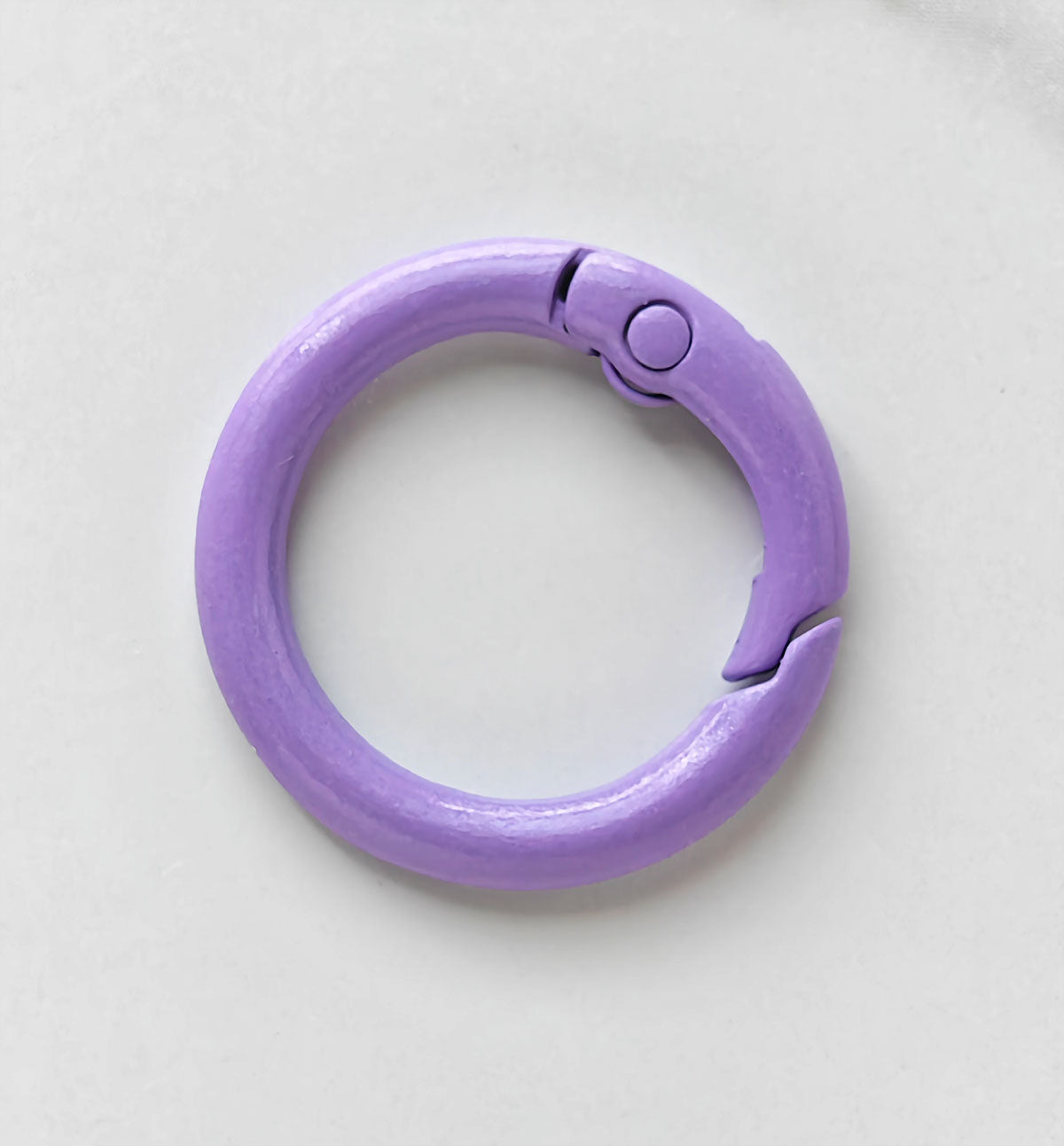 AAKey Rings Fashionable Alloy Colored Electroplated Round Ring Open Spring Clip Lobster Clasp DIY Keychain Bag Hook Mobile Phone Chain Connector, Suitable For Handmade Crafts