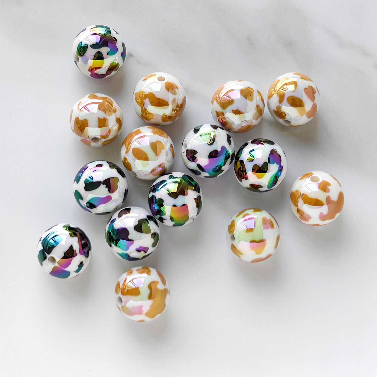 AA128 20pcs/Bag 20mm Cute cow Printed Beads, DIY Jewelry Making And Decorative Beads For Necklace, Bracelet, Phone Charm, Bag Decor