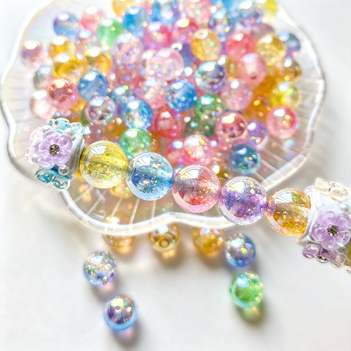 AA0214 12mm Iridescent Confetti Resin Round Loose Beads, Transparent Glitter Foil Straight Hole Beads for DIY Bracelets, Necklaces, Phone Charms & Keychain Jewelry Making