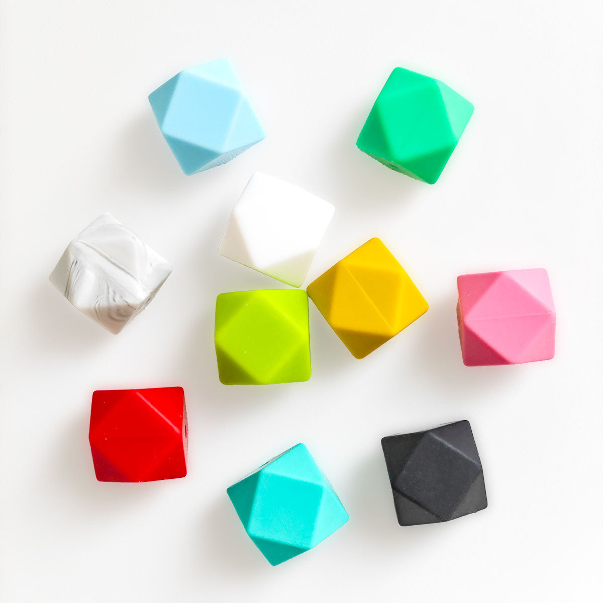 AA0139 25pcs/Pack 14-17mm Polygonal Silicone Beads DIY Keychain Bracelet Necklace Bag Pendant Jewelry Accessories