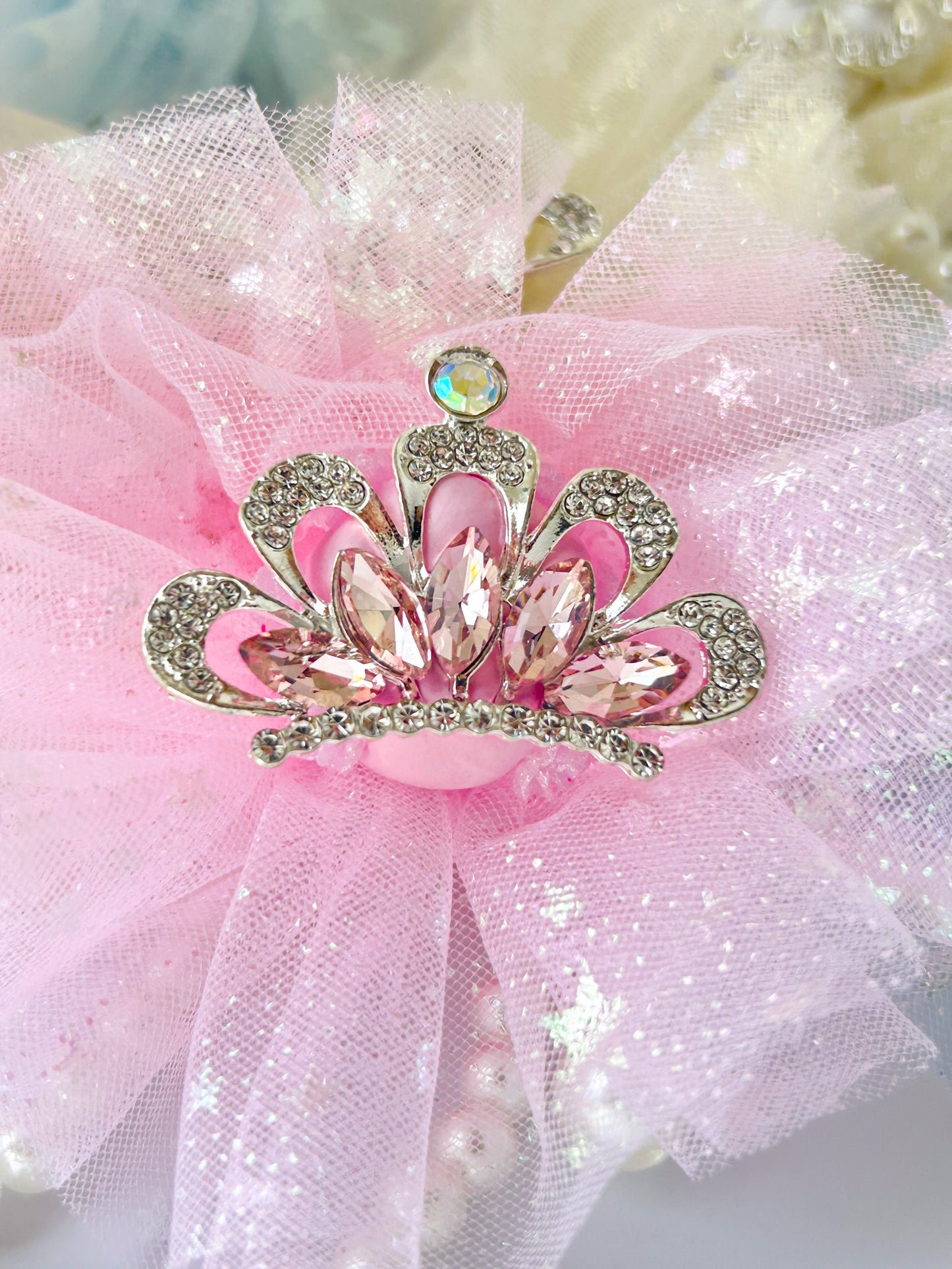 C52025 Metal crown Pearl lace flower DIY Jewelry Making Craft Accessories, Fashion Decorative Beads For Pen, Keychain, Backpack Charm & Women's Creative Gifts