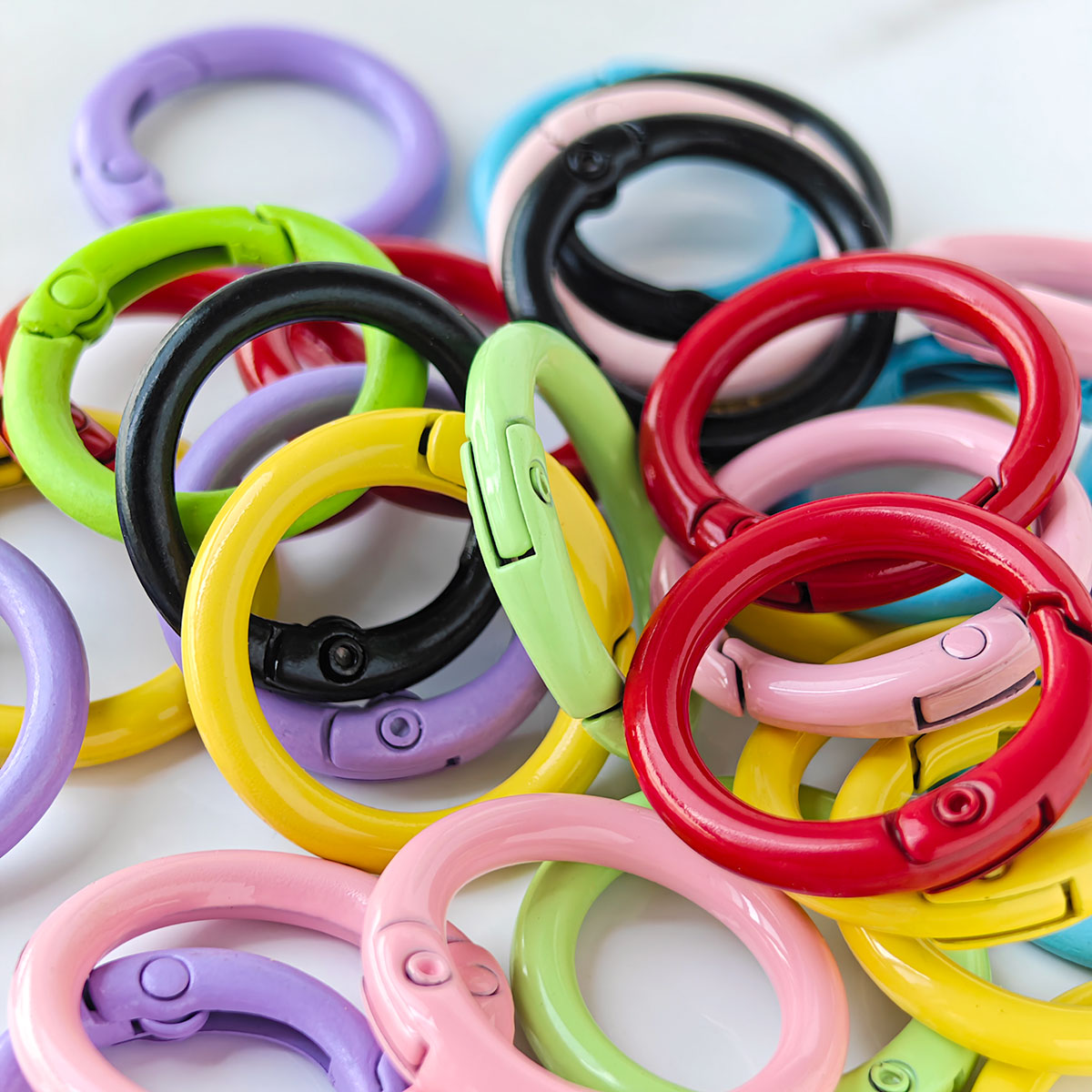 AAKey Rings  Fashionable Alloy Colored Electroplated Round Ring Open Spring Clip Lobster Clasp DIY Keychain Bag Hook Mobile Phone Chain Connector, Suitable For Handmade Crafts