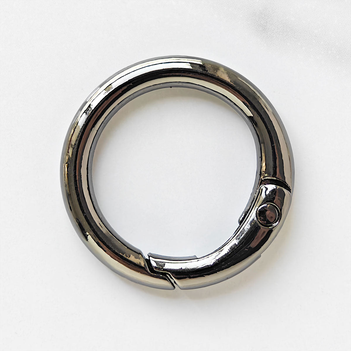 AAKey Rings  Fashionable Alloy Colored Electroplated Round Ring Open Spring Clip Lobster Clasp DIY Keychain Bag Hook Mobile Phone Chain Connector, Suitable For Handmade Crafts