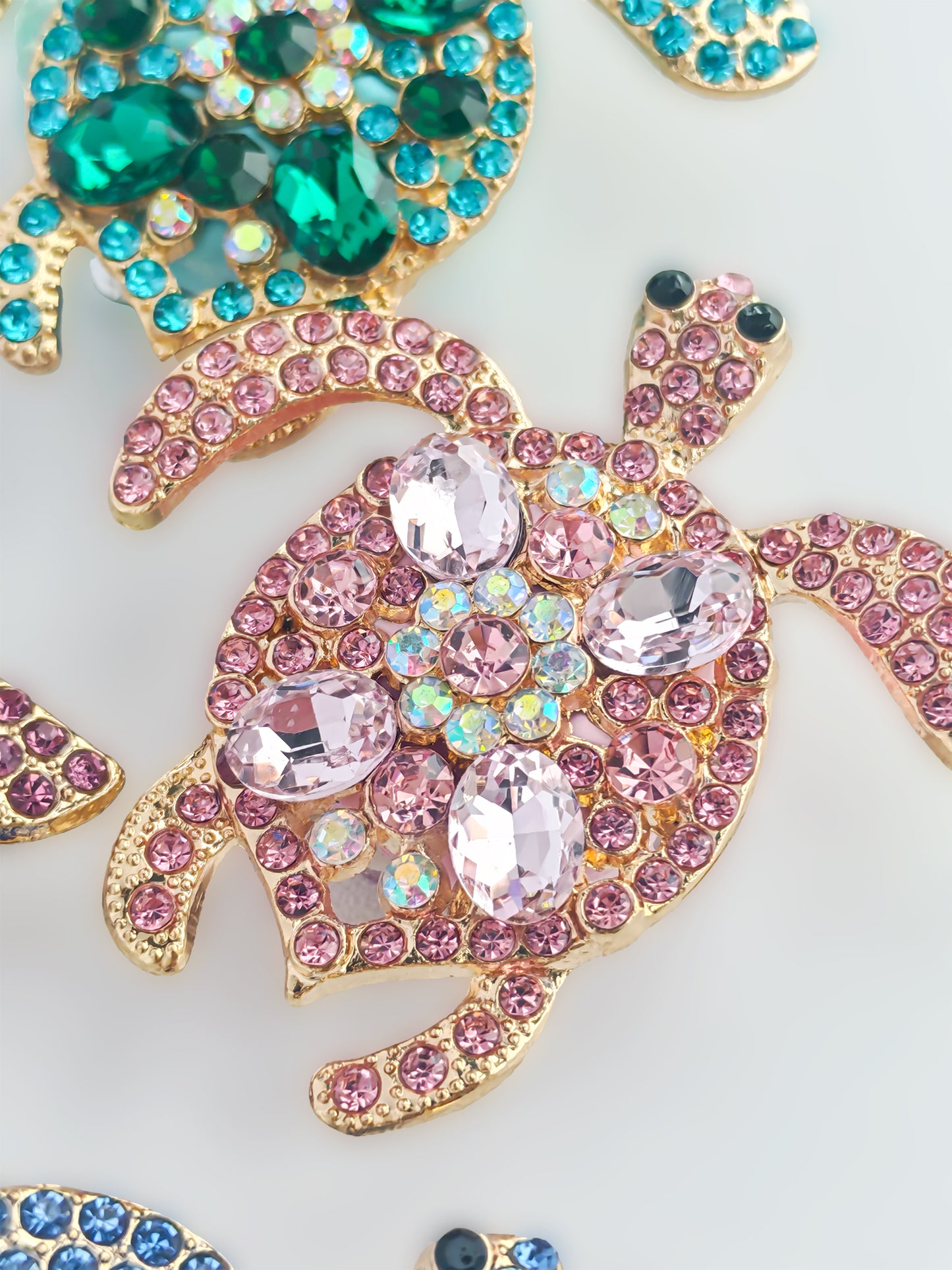 C52066 Metal Creative Diamond-Encrusted Turtle, Zircon Turtle Perforated Jewelry Suitable For Bead Pens, Mobile Phone Pendants, Key Chains And Bags DIY Jewelry Craft Accessories