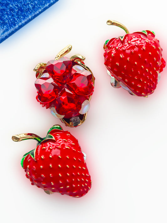 C52070 Metal Little Strawberry, Fruit shapes Suitable For Bead Pens, Mobile Phone Pendants, Key Chains And Bags DIY Jewelry Craft Accessories
