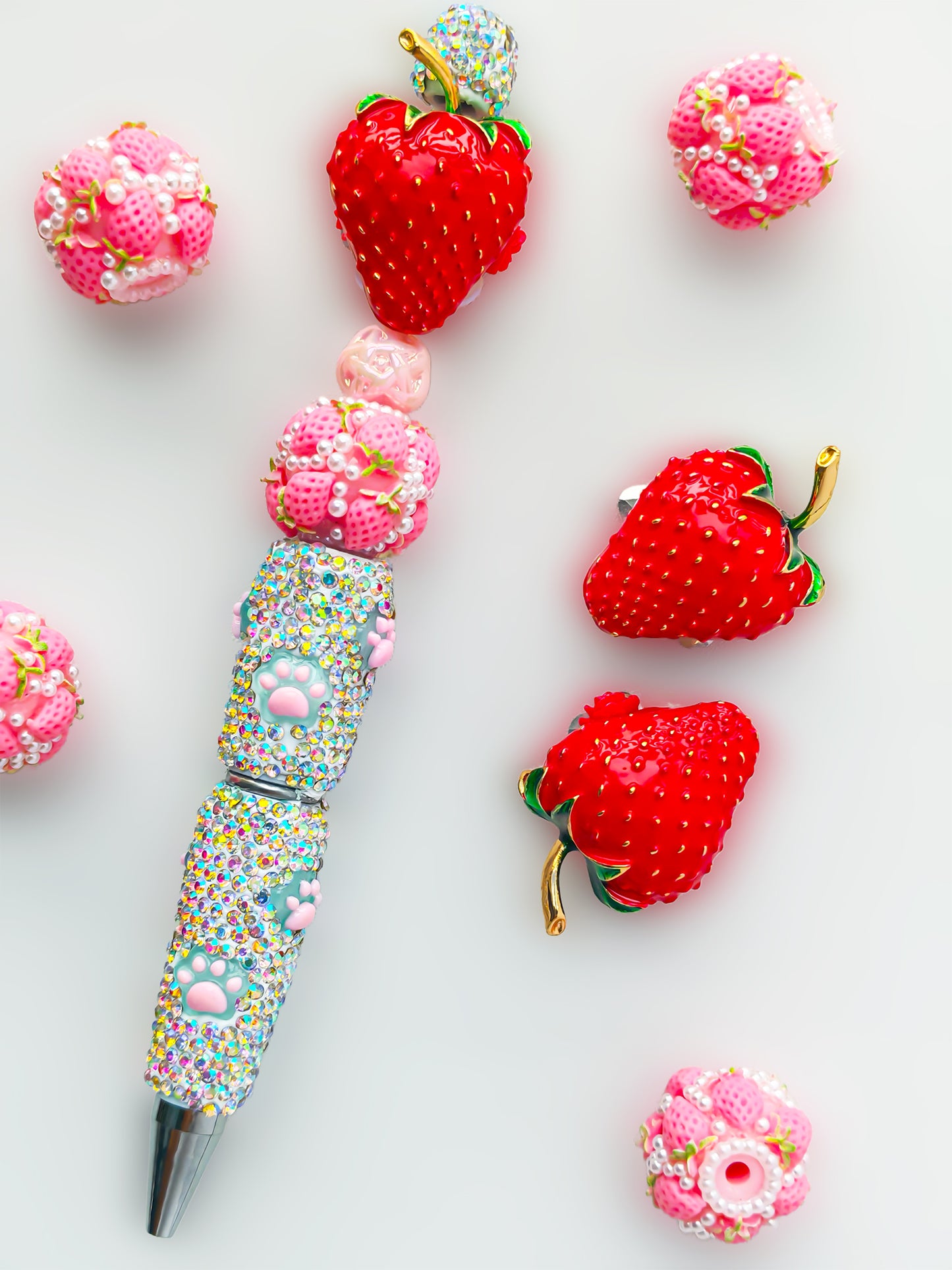 C52070 Metal Little Strawberry, Fruit shapes Suitable For Bead Pens, Mobile Phone Pendants, Key Chains And Bags DIY Jewelry Craft Accessories