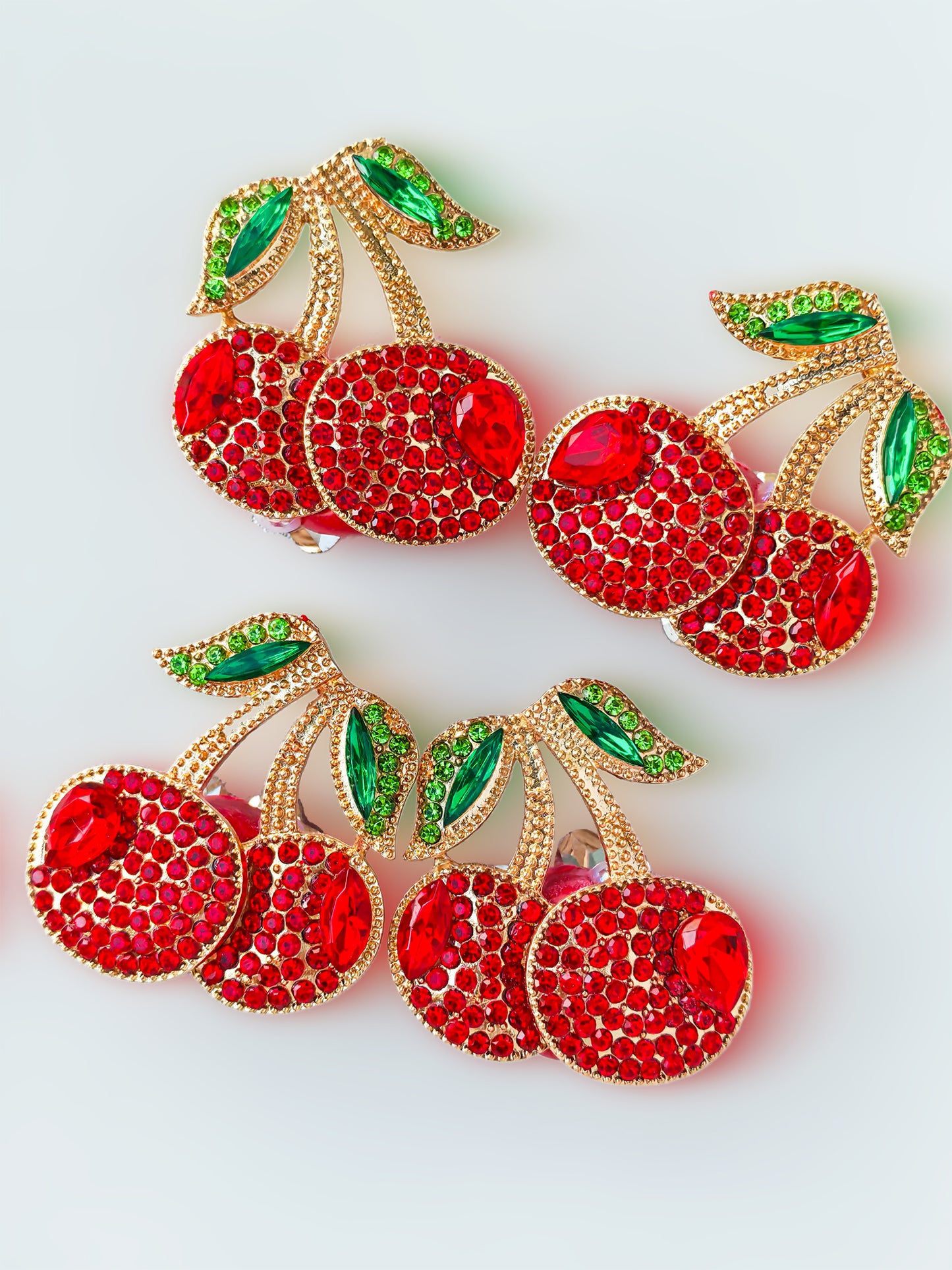 C52076  Metal Cherry, Small fruit-shaped ornaments Suitable For Bead Pens, Mobile Phone Pendants, Key Chains And Bags DIY Jewelry Craft Accessories