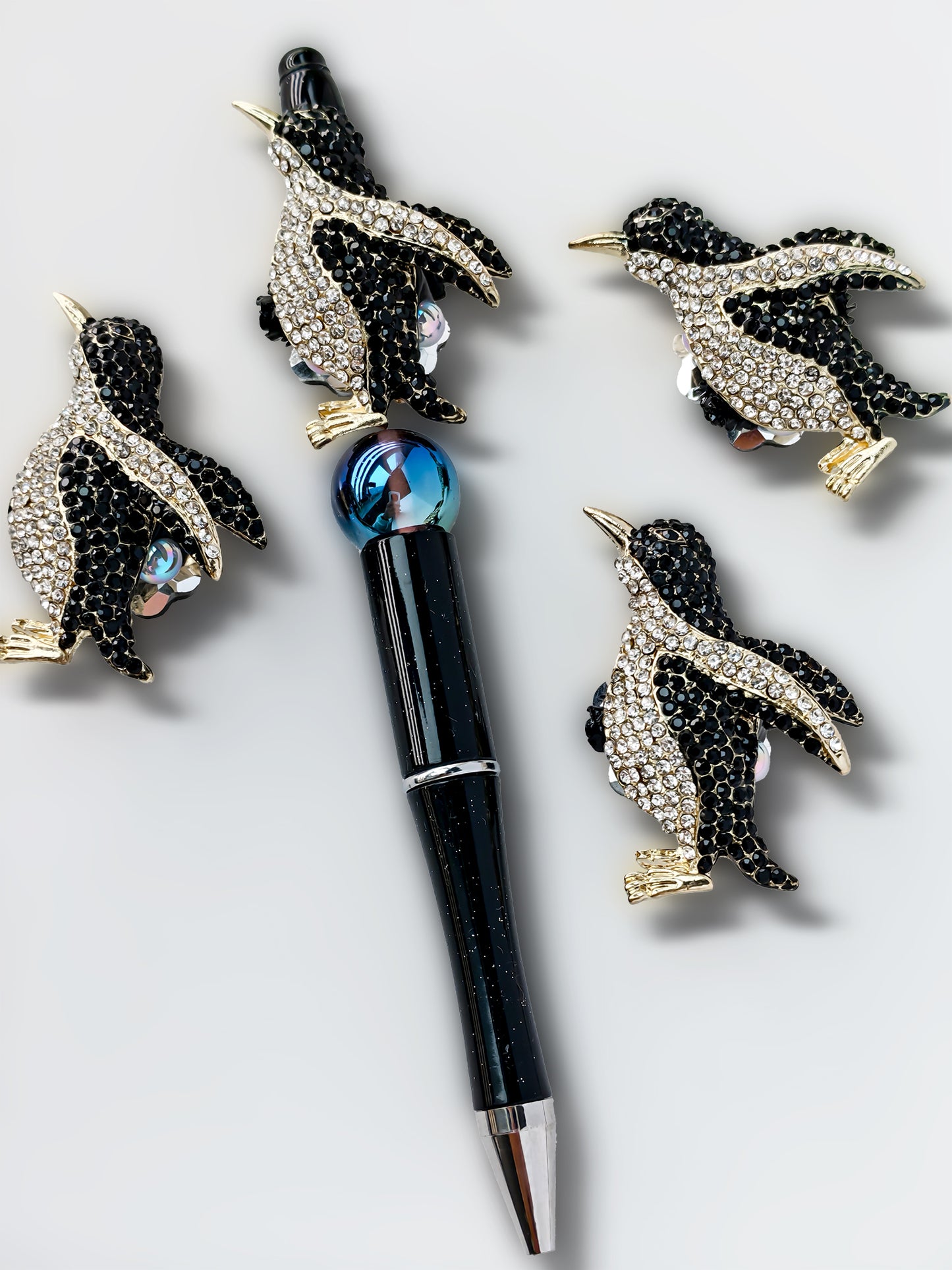 C52083 Metal Diamond-Engraved Penguin, Suitable For Bead Pens, Mobile Phone Pendants, Key Chains And Bags DIY Jewelry Craft Accessories