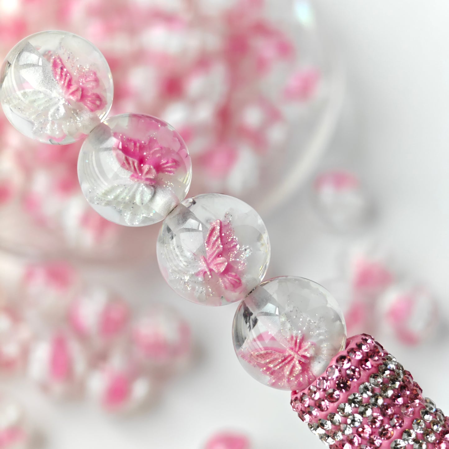 AA0131 Pink Transparent Beads, The Glass-covered Butterfly Suitable For DIY Hairpins, Phone Cases, Clothing Accessories, Key Rings And Jewelry Resin Materials Valentines