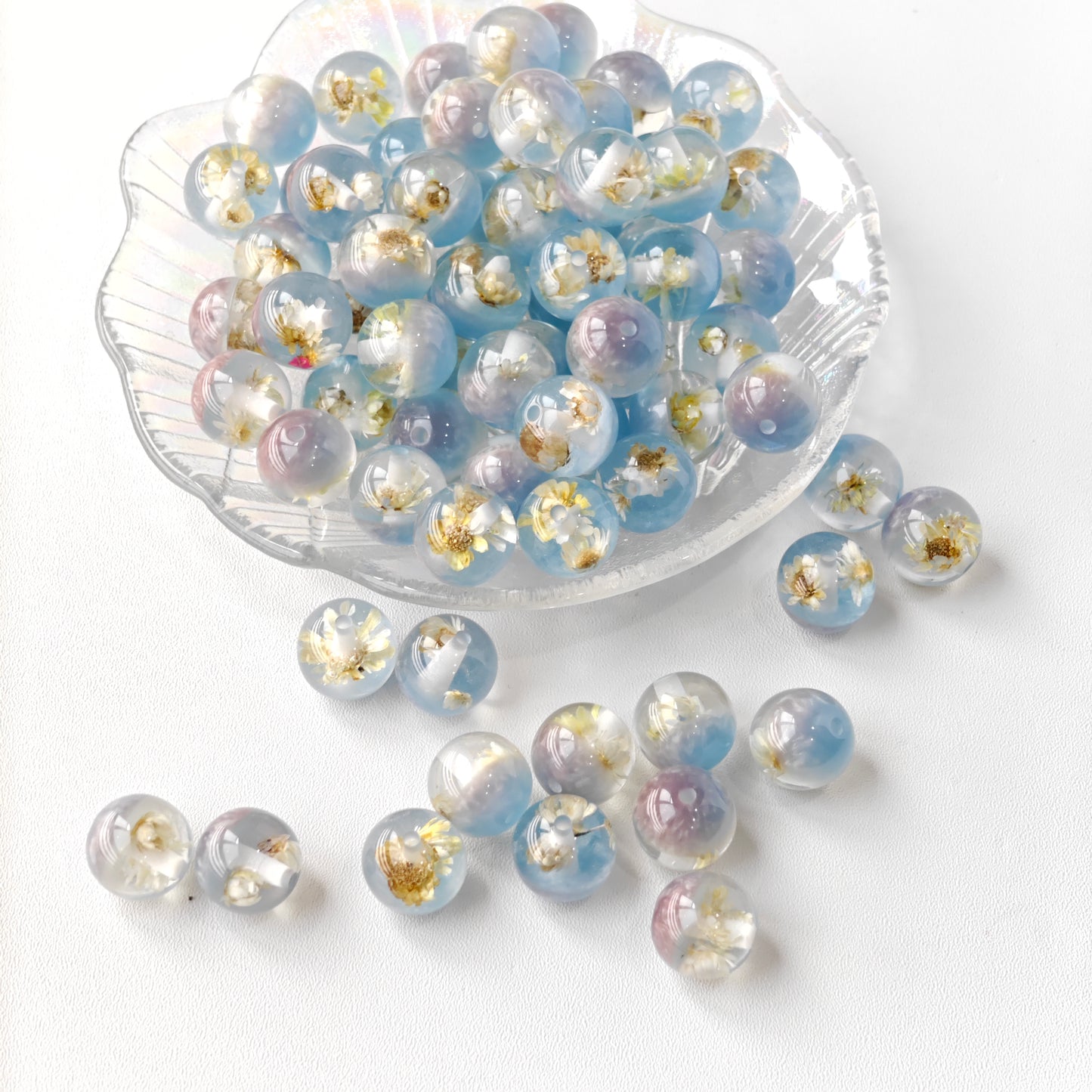 AA0132 Daisy and Microecological Blue Beads, Suitable For DIY Jewelry, Making Necklaces, Keychains, Phonechains, Shoes And Watch Accessories