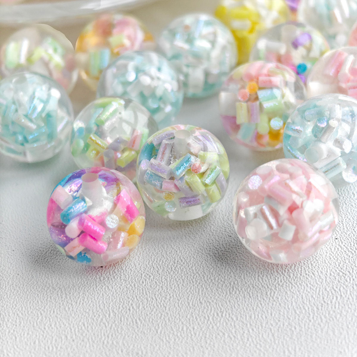 AA0135 Pastel Confetti Resin Beads, Bestseller&nbsp;Craft Essentials Suitable For Necklace, Bracelet, Phone Chain, Bag Charms,&nbsp;Key-chain