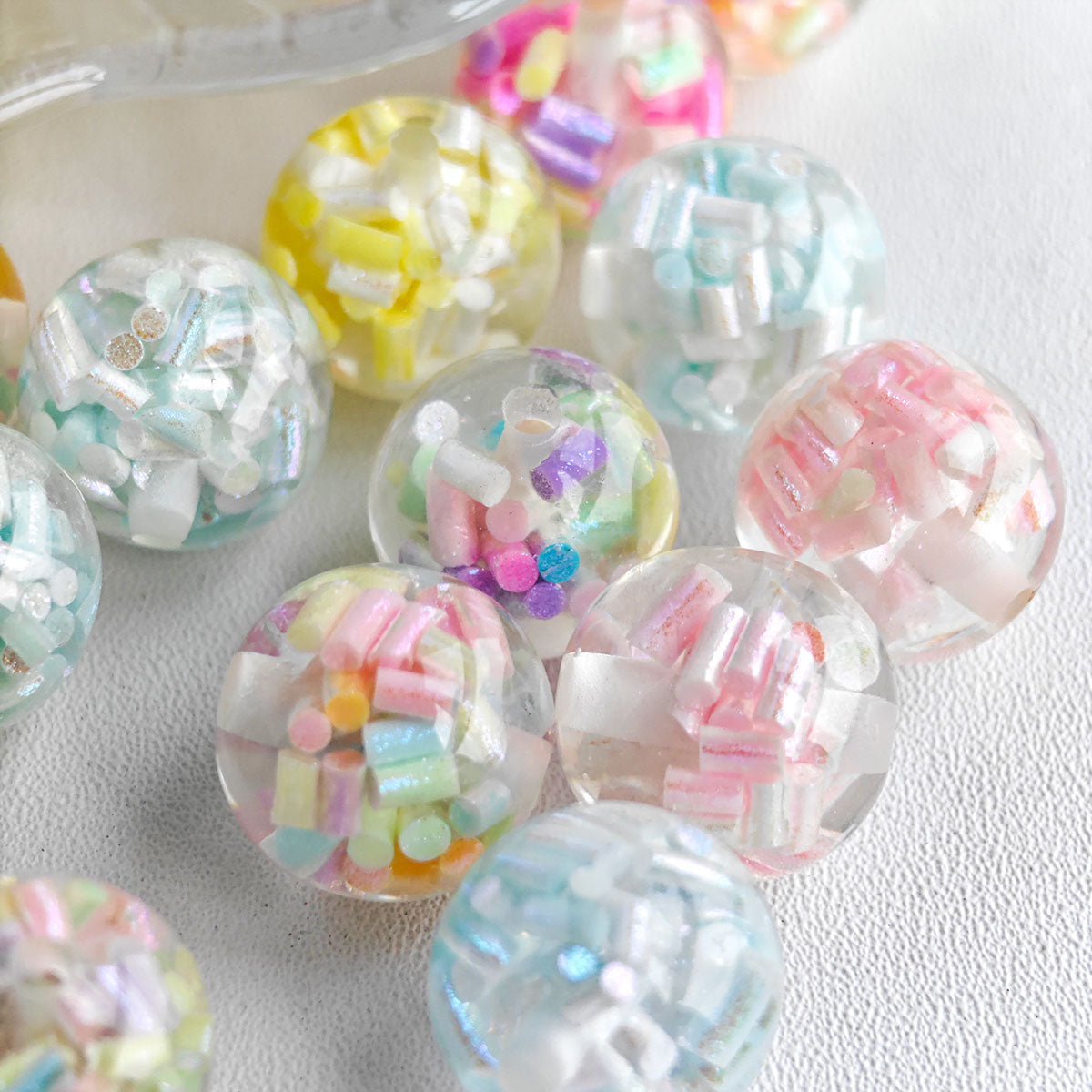 AA0135 Pastel Confetti Resin Beads, Bestseller&nbsp;Craft Essentials Suitable For Necklace, Bracelet, Phone Chain, Bag Charms,&nbsp;Key-chain