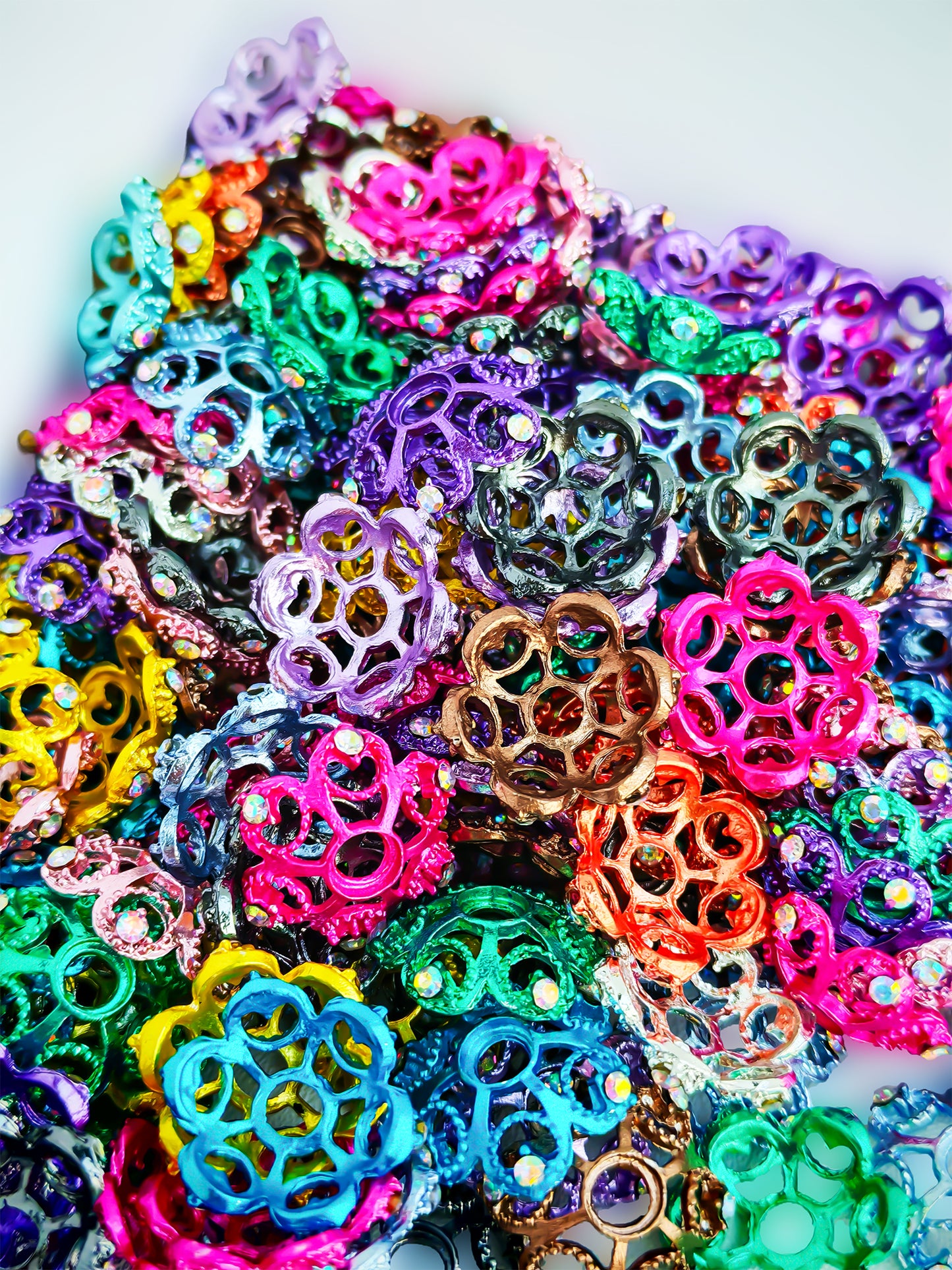 C52113 Metal Fance Beads Handmade Rhinestone Petal Jewelry, Creative Retro Fashion Accessory DIY Pens Phone Chains