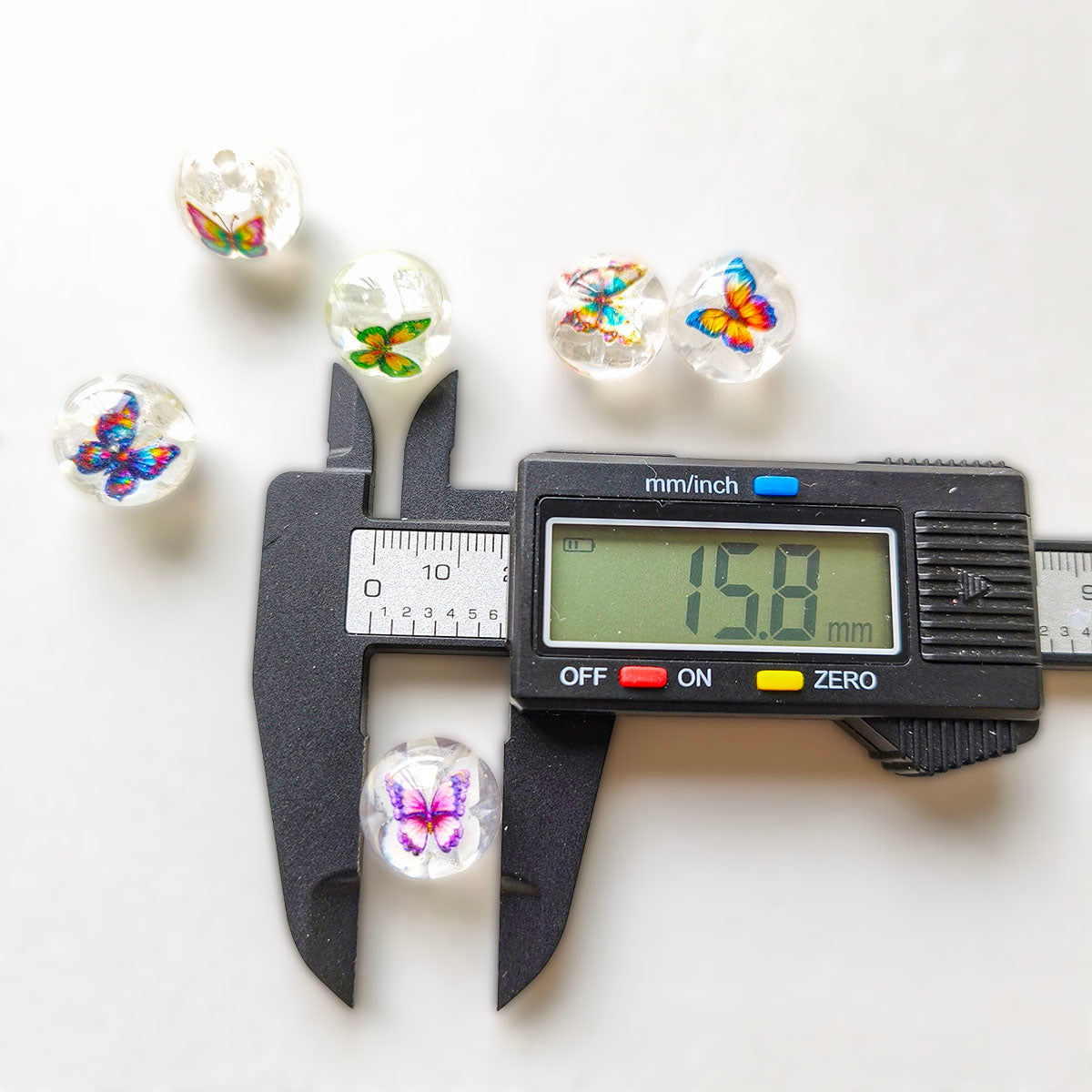 AA0211 16mm Clear Crackle Butterfly Print Resin Round Straight Hole Loose Beads, Colorful Butterfly DIY Spacer Accessories for Bead Pens, Bracelets & Keychains
