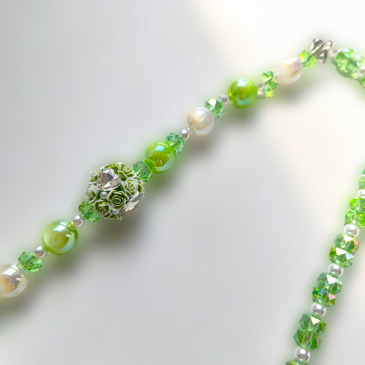 YA6001 Pastel Green Acrylic Bead & Floral Butterfly Pendant Necklace - Y2K Aesthetic Handmade Jewelry for Daily Wear & Gifts
