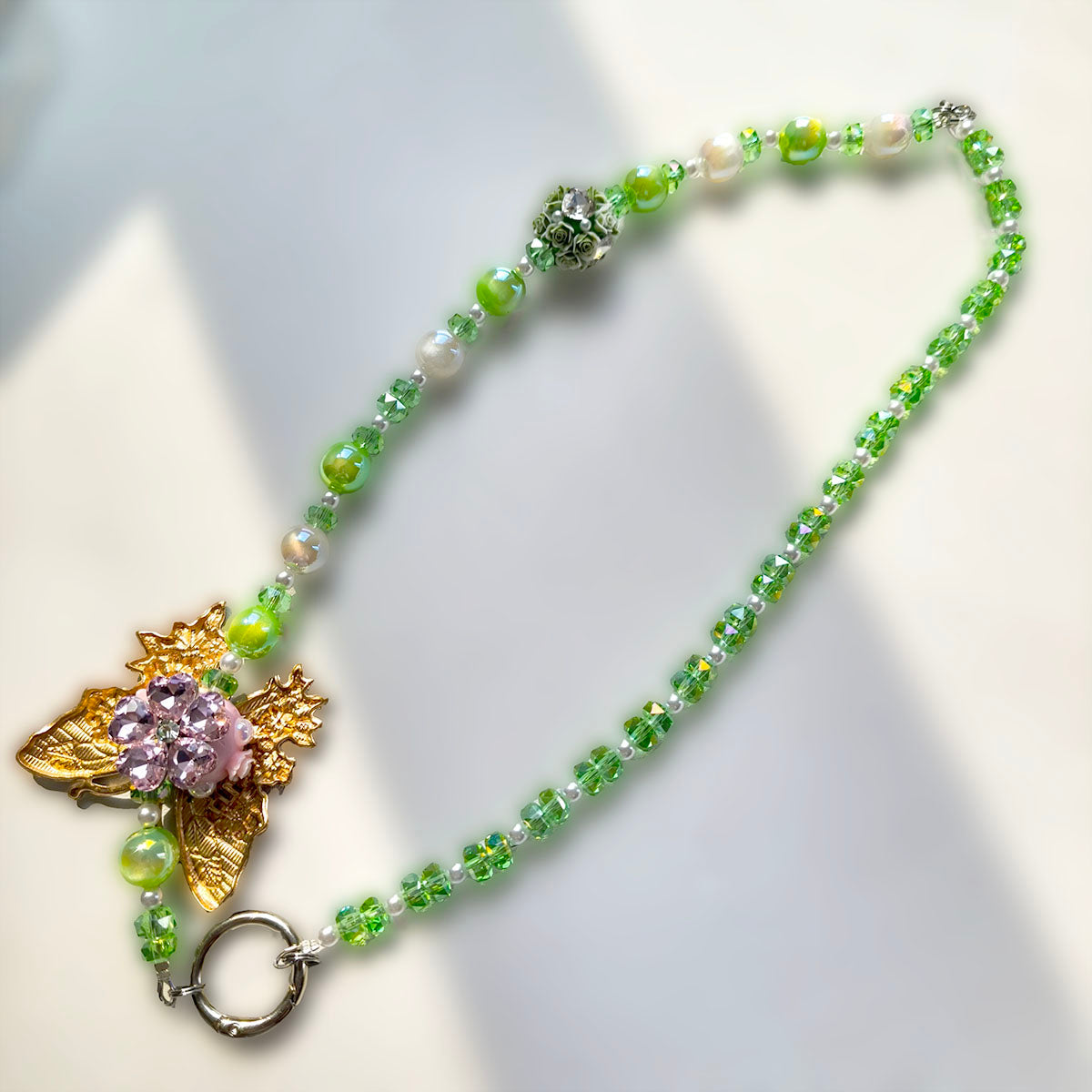 YA6001 Pastel Green Acrylic Bead & Floral Butterfly Pendant Necklace - Y2K Aesthetic Handmade Jewelry for Daily Wear & Gifts
