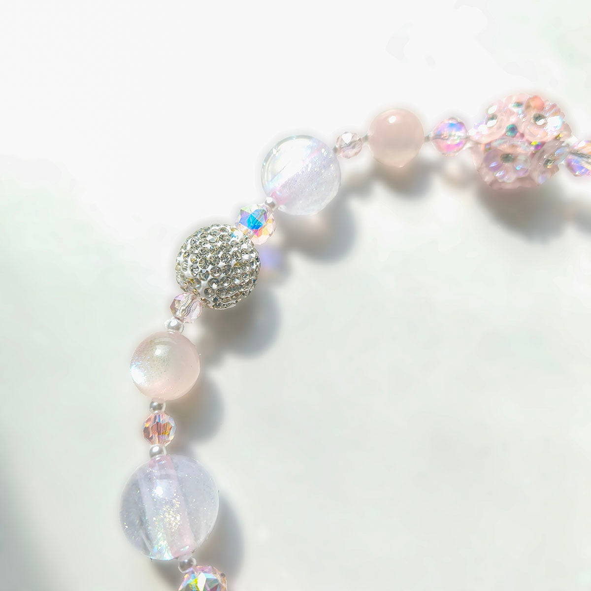 SC6003 Pastel Pink Y2K Acrylic Beaded Bracelet - Sparkly Handmade Jewelry with Flower Pendant for Daily Wear & Gifts