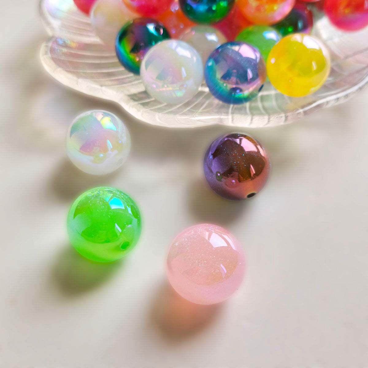 AA0163 20pcs/bag 20mm Aurora Holographic Acrylic Straight-Hole Round Beads - DIY Accessories for Phone Straps, Keychains & Pen Decor
