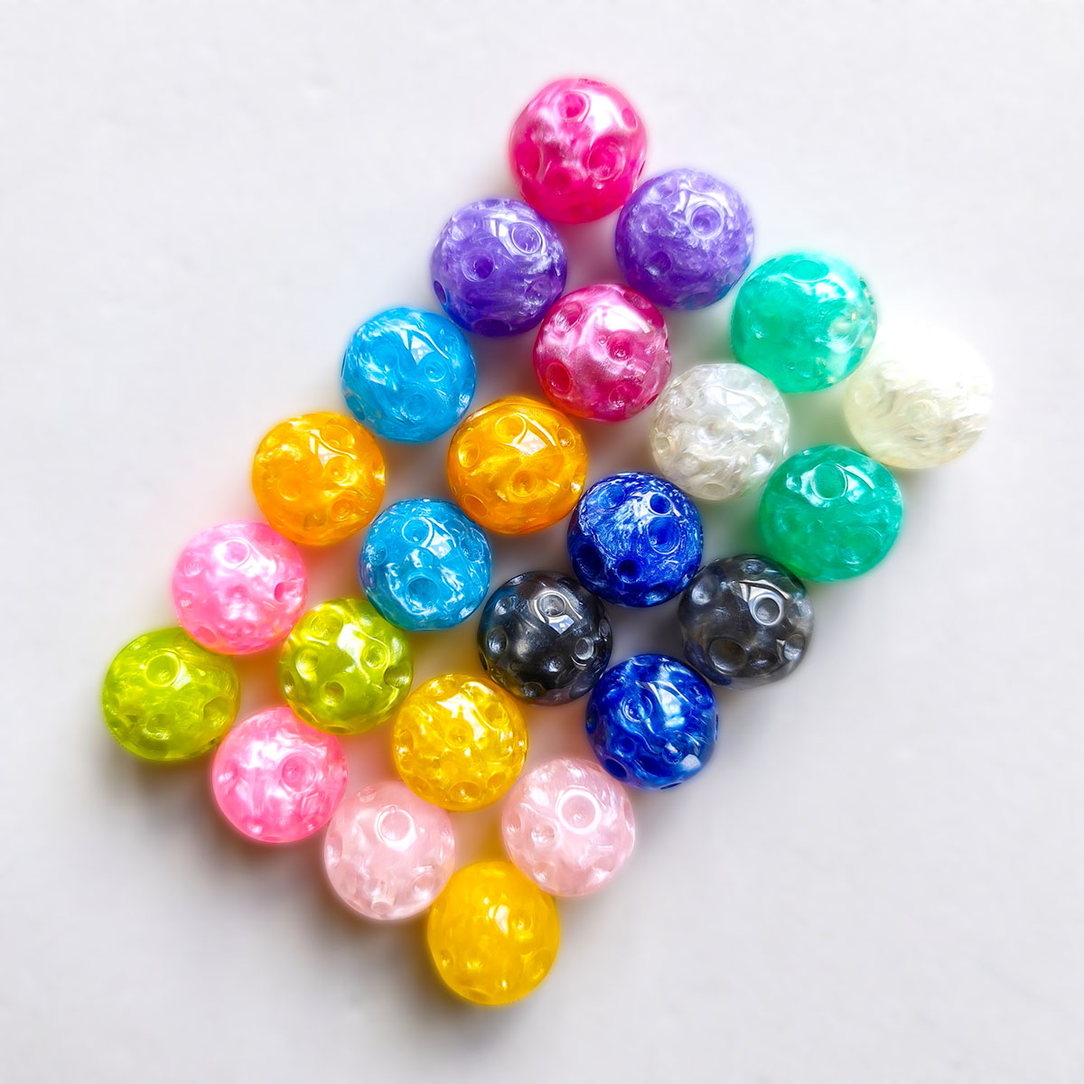 AA0169 20pcs/bag 16mm Multi-Color Resin Meteorite Hole Beads Magic Beads - Beading DIY Accessories for Phone Straps, Keychains & Bracelets