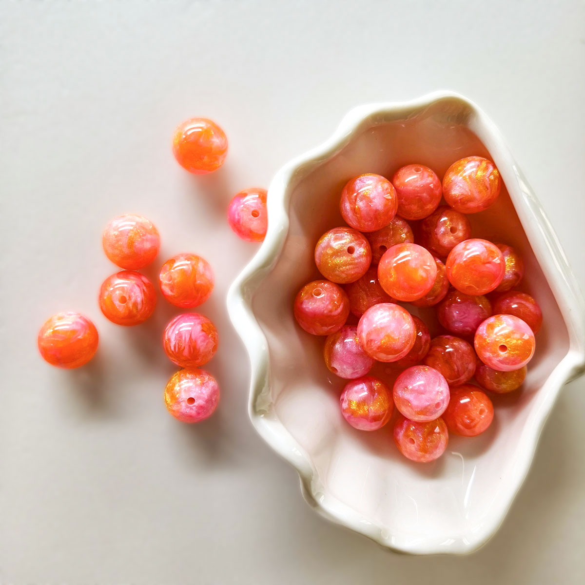 AA0177 25pcs/bag 16mm Resin Gilded Oil Painting Round Beads - DIY Loose Beads for Charms, Phone Straps & Jewelry Supplies
