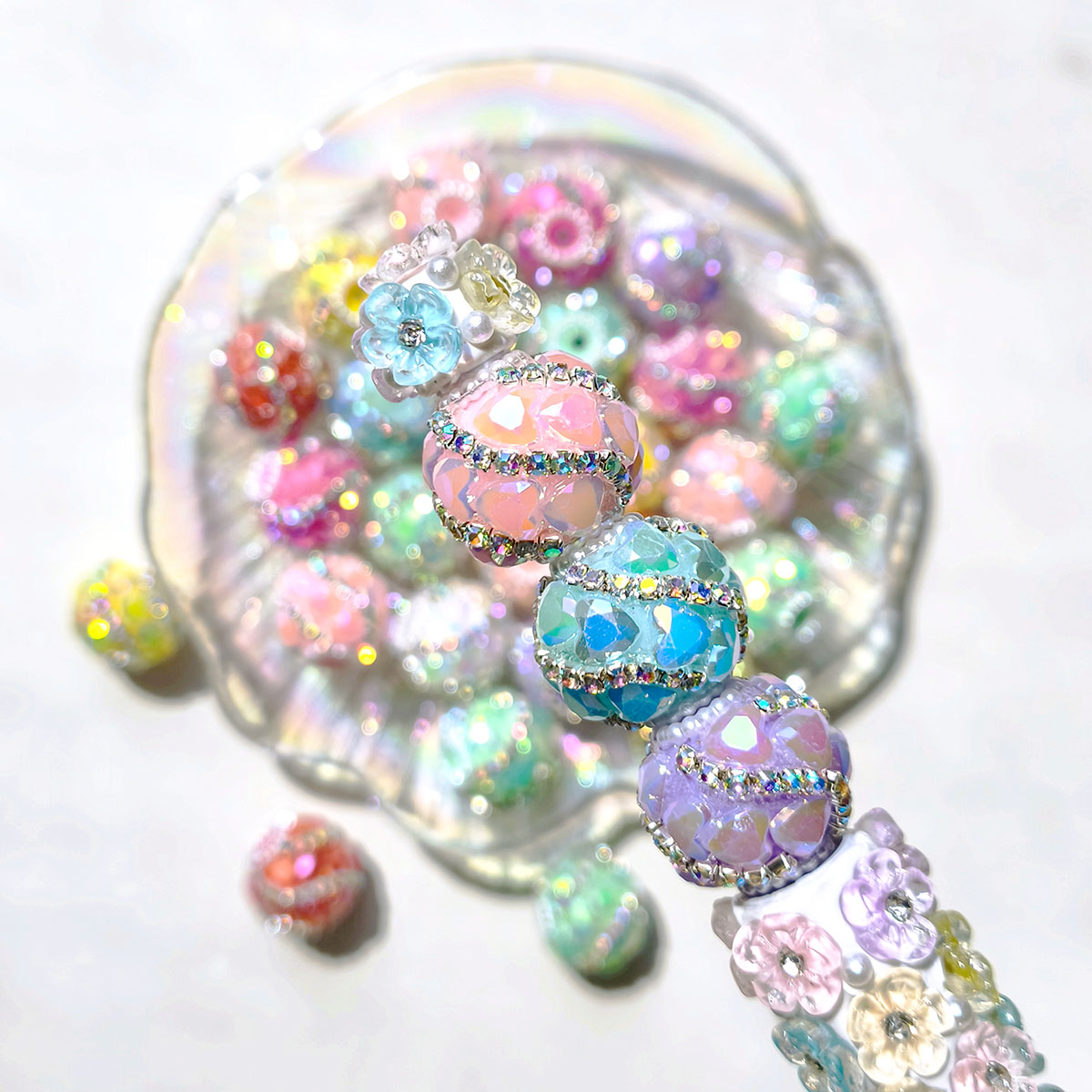AA0192 Macaron Rhinestone Inlaid Resin Round Beads - DIY Accessories for Jewelry, Phone Straps & Pen Charms