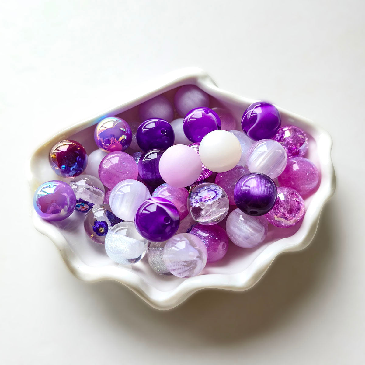 AA0212 16mm Mixed Color Series Transparent Iridescent Resin Round Loose Beads, Glitter Foil Straight Hole Spacer Beads for DIY Bead Pens, Bracelets & Keychains