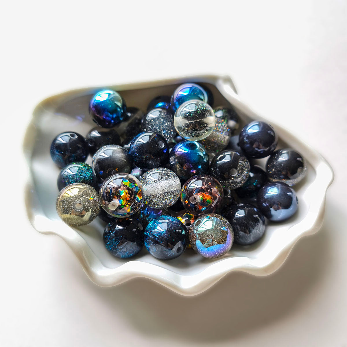 AA0212 16mm Mixed Color Series Transparent Iridescent Resin Round Loose Beads, Glitter Foil Straight Hole Spacer Beads for DIY Bead Pens, Bracelets & Keychains