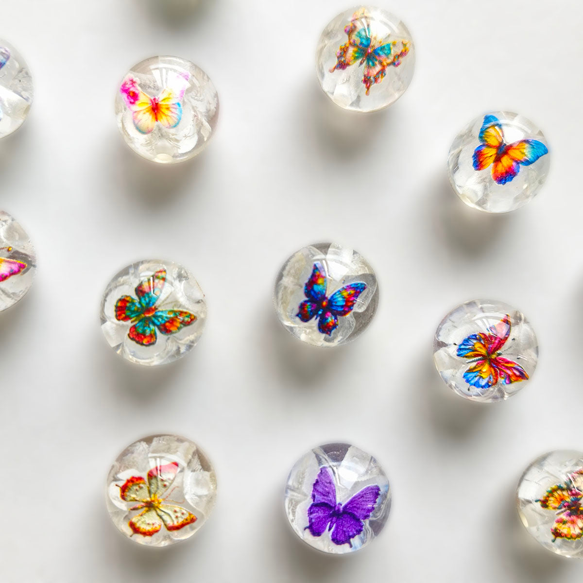 AA0211 16mm Clear Crackle Butterfly Print Resin Round Straight Hole Loose Beads, Colorful Butterfly DIY Spacer Accessories for Bead Pens, Bracelets & Keychains