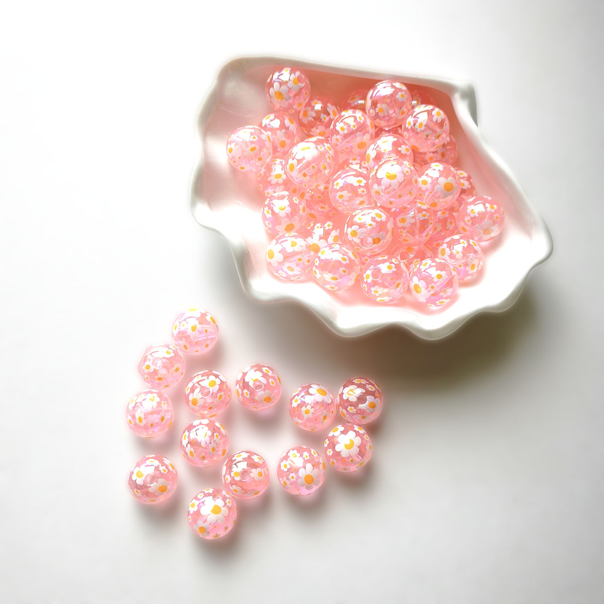 AA0226 16mm Transparent Pink Daisy Printed Straight Hole Round Beads, Loose Beads for DIY Bead Pens, Phone Straps, Keychains & Bracelet Jewelry Supplies