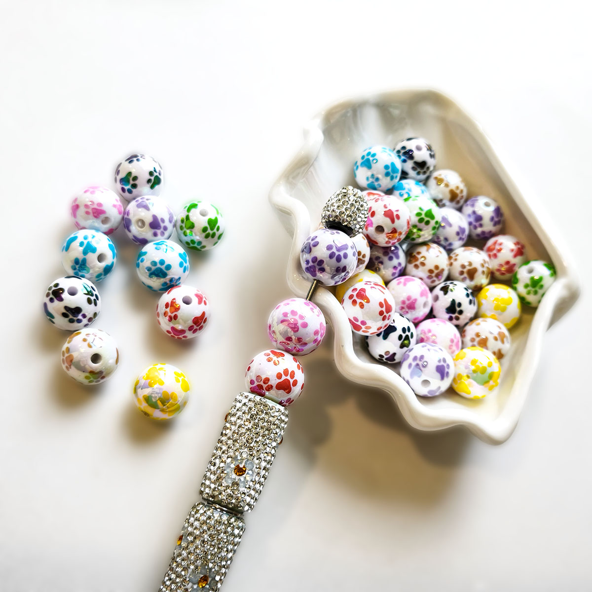 AA0225 16mm Solid Acrylic Printed Paw Print Round Straight Hole Beads, Colorful Dot Loose Beads for DIY Bead Pens, Phone Lanyards, Keychains & Jewelry Making Supplies