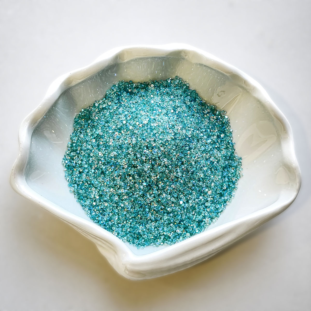 AA0227 Resin Pointed Bottom Aurora Sugar Rhinestones, Mini Iridescent Confetti Crystals for DIY Nail Art, Epoxy Resin, Cream Glue Phone Case & Jewelry Filler Supplies