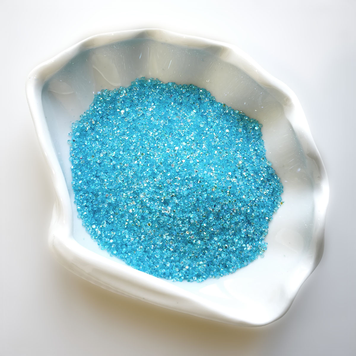 AA0227 Resin Pointed Bottom Aurora Sugar Rhinestones, Mini Iridescent Confetti Crystals for DIY Nail Art, Epoxy Resin, Cream Glue Phone Case & Jewelry Filler Supplies