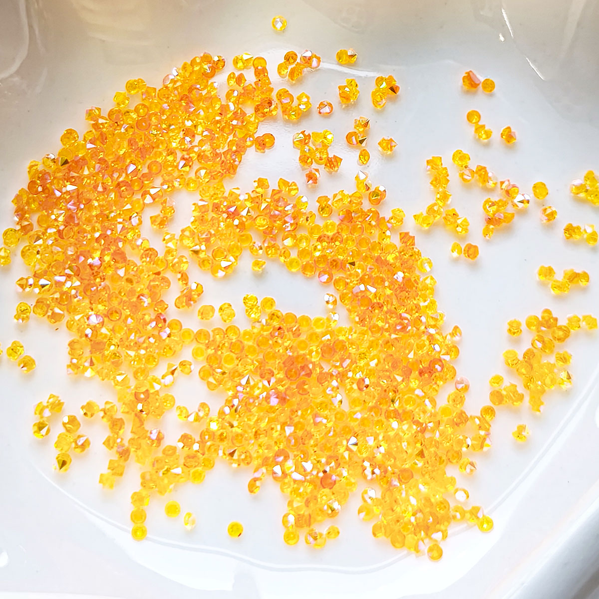 AA0227 Resin Pointed Bottom Aurora Sugar Rhinestones, Mini Iridescent Confetti Crystals for DIY Nail Art, Epoxy Resin, Cream Glue Phone Case & Jewelry Filler Supplies